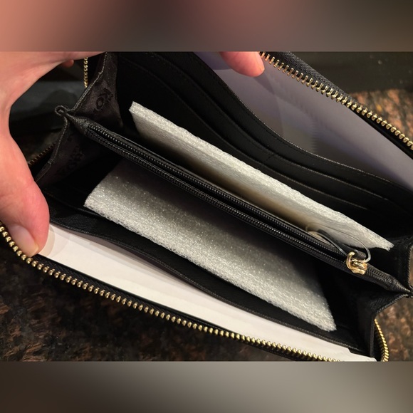 Coach Michael Kors wallet bundle of 3 - Picture 4 of 5